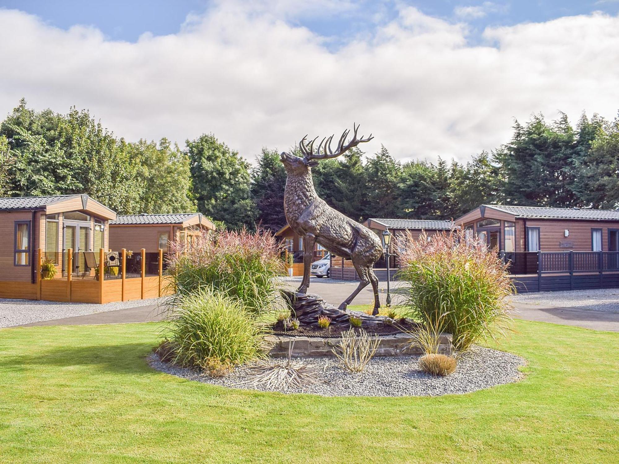 Riverside Lodge Auchterarder Exterior photo